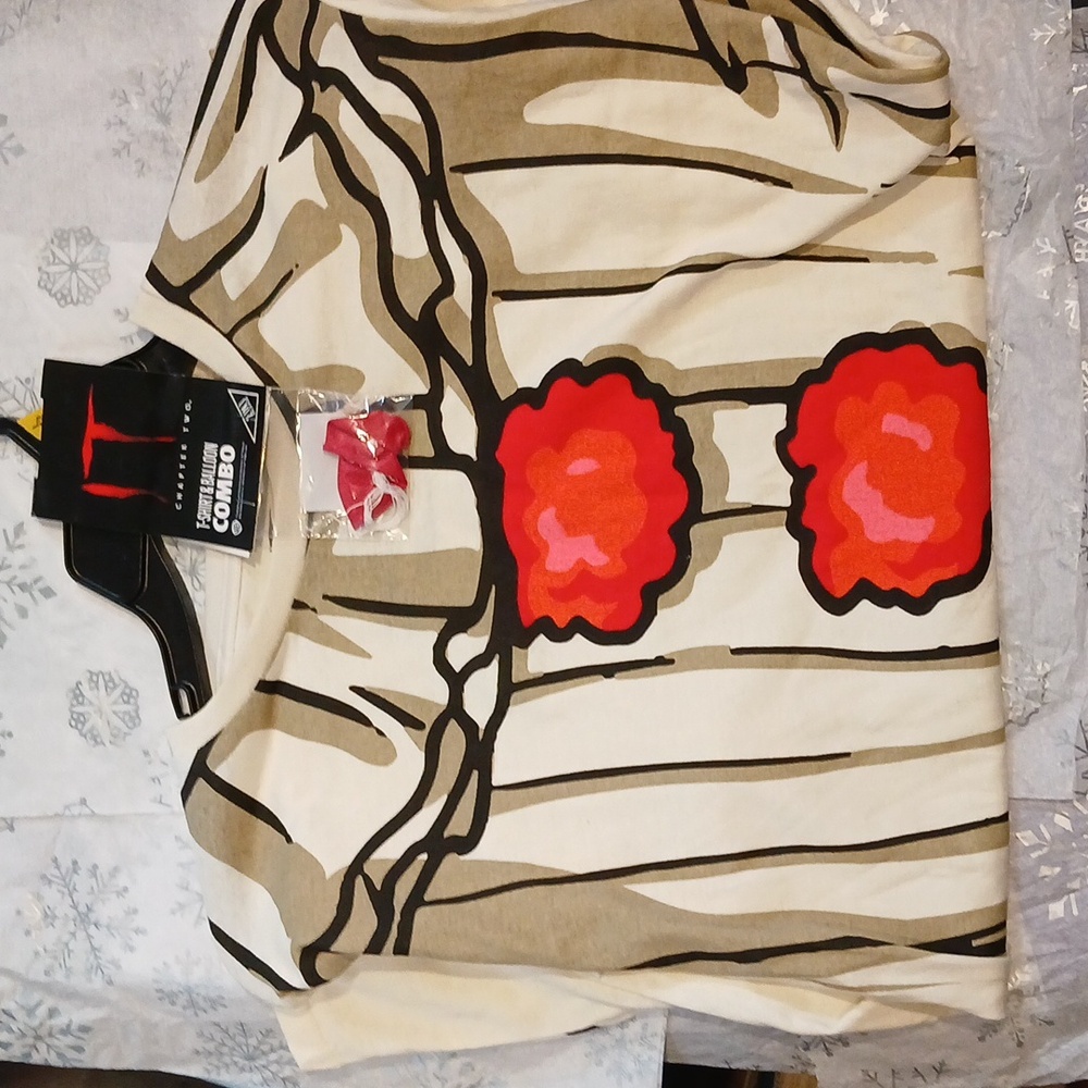 🍊3/$15🍊 Pennywise Costume T-Shirt